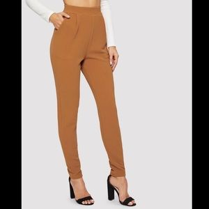 Pocket Patched Peg Leg Textured Pants